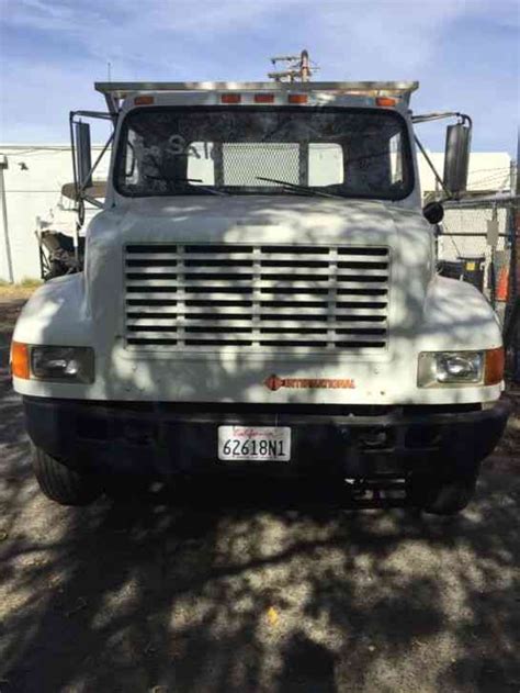 International Flatbed 1991 Medium Trucks