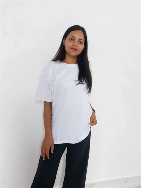 Plain Tees Women – MyTeez