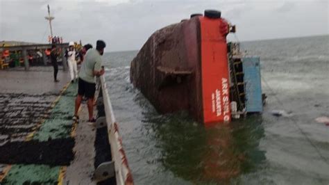 Kapal Muatan Batubara ARK Shilloh Tenggelam Di Wilayah Perairan