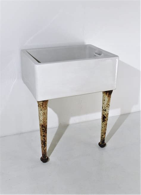 Belfast Sink On Cast Iron Pedestal Greencore Design