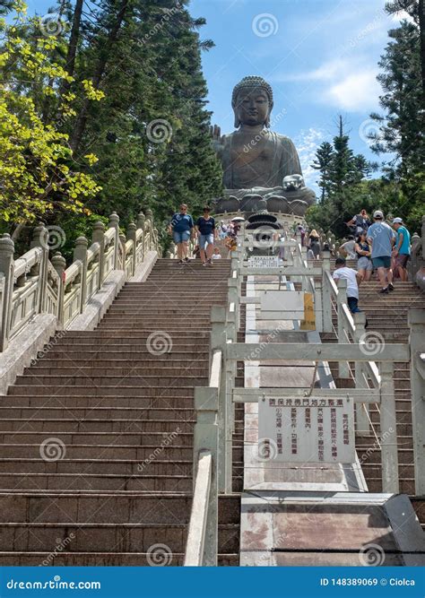 As Escadas Est Tua De Tian Tan Buddha Hong Kong Imagem De Stock