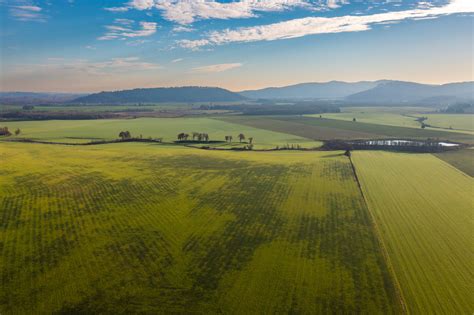 interest rates continue driving buyer decisions national land realty news