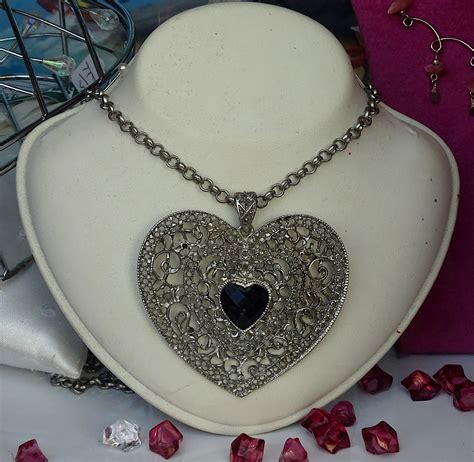 Heart Shaped Pendant Necklace Free Stock Photo - Public Domain Pictures