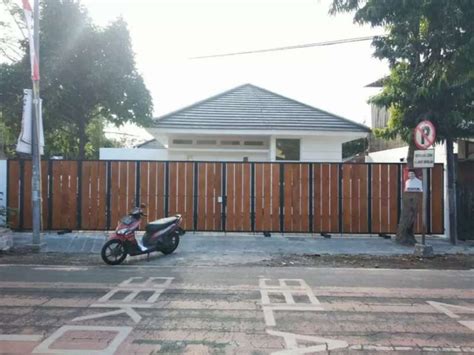 DIJUAL RUMAH MEWAH DI JALAN MAWAR JEMBER Dijual Co Id