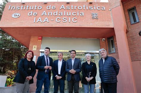 EL AYUNTAMIENTO CELEBRA QUE EL INSTITUTO DE ASTROFÍSICA DE ANDALUCÍA