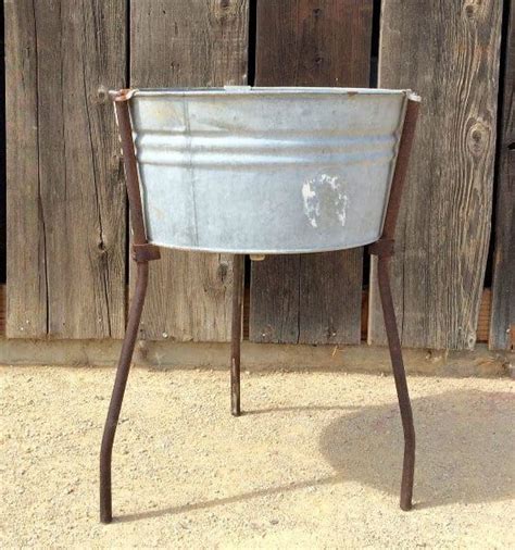 Vintageroundgalvanizedwashtub Vintagewashstandforbeersodas