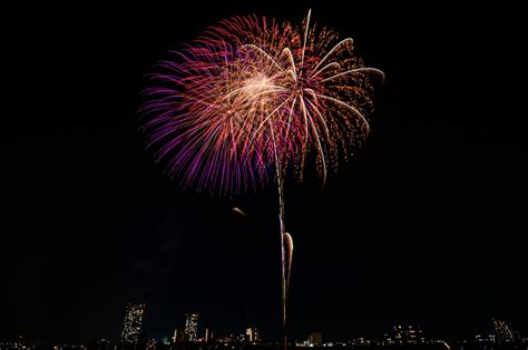 夜空に打ち上がる花火の無料の写真素材 Id31712｜フリー素材 ぱくたそ