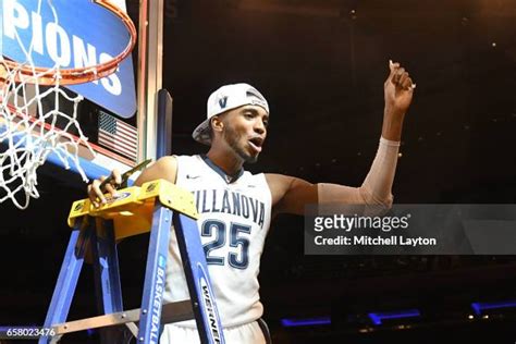 Villanova Mikal Bridges Photos And Premium High Res Pictures Getty Images