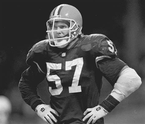 Browns Legend Clay Matthews Jr Named A Pro Football Hall Of Fame