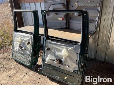 1992 97 Ford F250 350 Doors And Panels Bigiron Auctions