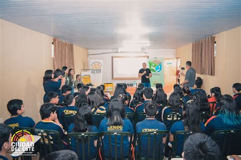 Impulsan educación ambiental en colegios La Clave