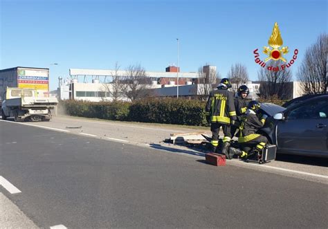 Incidente Sulla Padana Un Ferito Cemento Sull Asfalto TViWeb