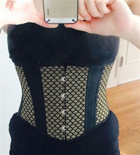 I Tried Corset Waist Training For 17 Days And This Is What Happened | Waist training corset ...