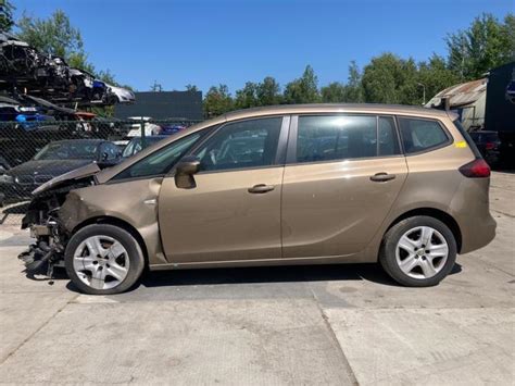 Opel Zafira Tourer Cdti V Ecotec Schrottauto Beige