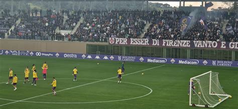 Dal Viola Park Tifosi Della Fiorentina A Vedere L Allenamento