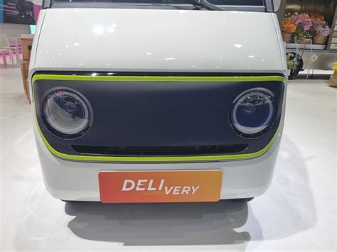 Small Commercial Electric Vehicle, a small 4-wheel prototype truck ...