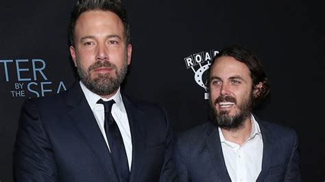 Triple Frontier Ben Affleck E Casey Affleck Em Negocia Es Para