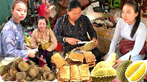 Cute Lady Help To Sell Delicious Durians With Her Mother Best