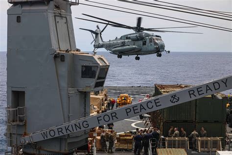 Dvids Images Uss Carter Hall Conducts Flight Quarters Image 10 Of 10