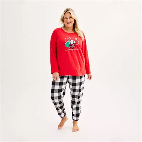 Plus Size Jammies For Your Families® Santa Open Hem Top And Bottom Pajama Set