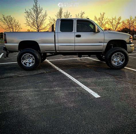 2004 GMC Sierra 2500 HD With 20x14 76 Fuel Hostage And 38 15 5R20