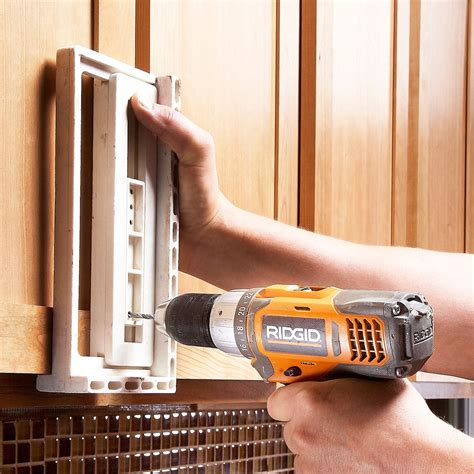 How To Install Cabinet Hardware With Images Diy Kitchen Projects