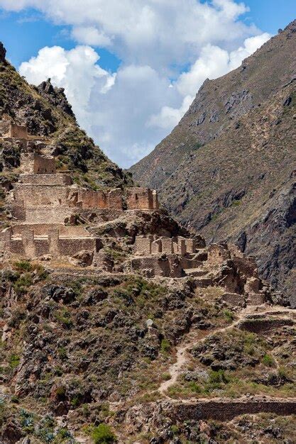 Premium Photo | Ollantaytambo sacred valley of the incas peru