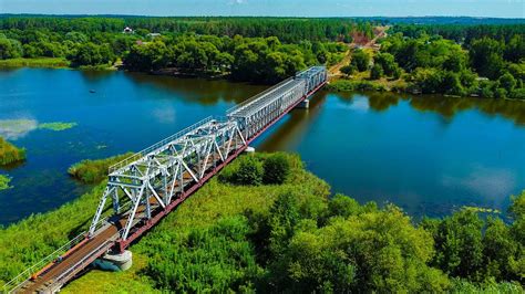 Железнодорожный мост на 3км в г. Гайворон с высоты птичьего полета ...