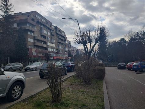 Parcări noi în zona Primăriei Petroșani Cronica Vaii Jiului