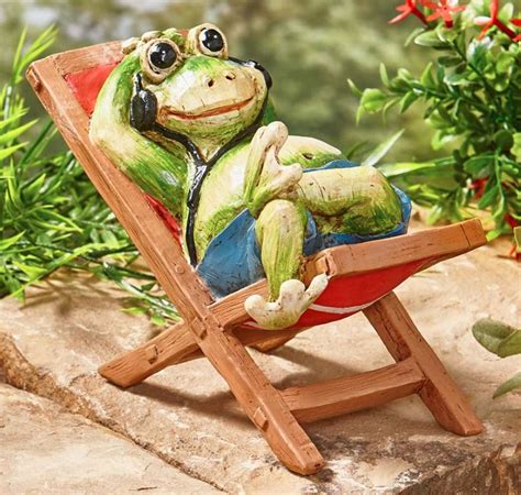 Cute Frog Garden Figurine Porch Deck Patio Fun Unique Statue Outdoor