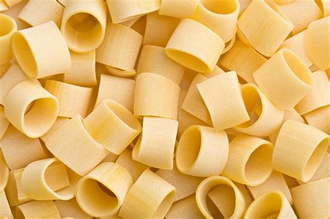 Calamarata pasta from Southern Italy. | Tipos de pasta, Pasta, Pasteles