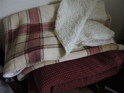 Red Waffle Blanket Queen And Plaid Sherpa Throw