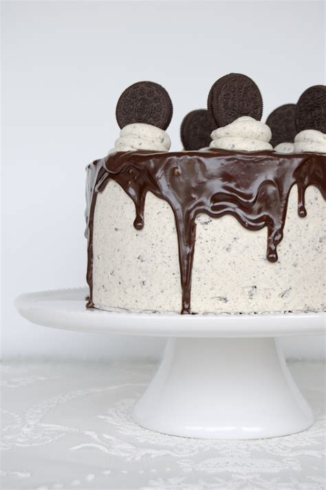 Chocolate Cake With Oreo Buttercream Frosting Recipe Allt Sætt