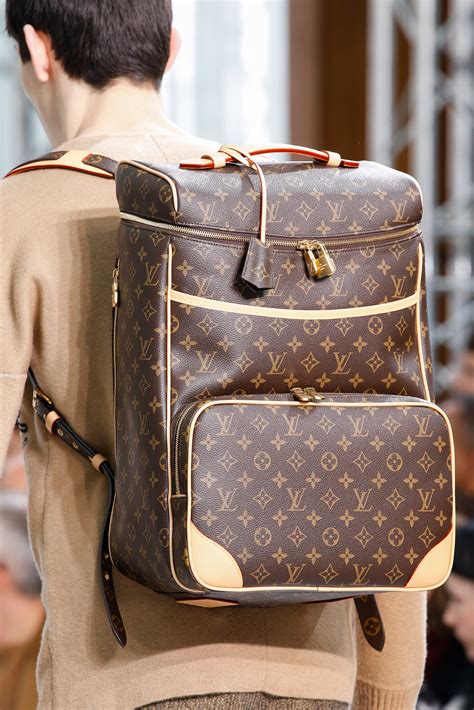 Louis Vuitton Mens Fall Winter 2015 Runway Bags Featuring Damier Graphite Nemeth Print