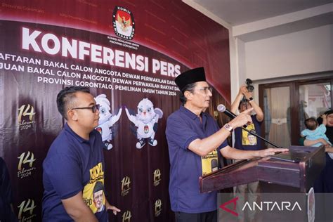 Fadel Muhammad Pendaftar Pertama Bakal Caleg Pemilu Di Gorontalo