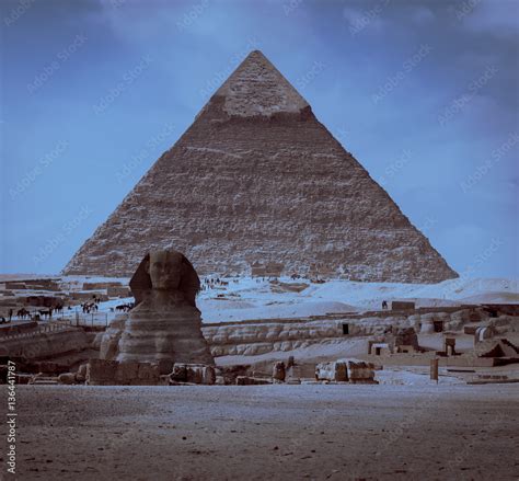 Pyramid Of Khafre And Great Sphinx Ancient Landmarks Of Egypt