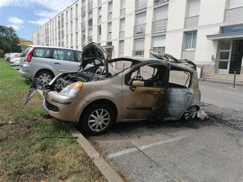 Trois Voitures Incendi Es Au Quartier Lamartine Anse Le Patriote