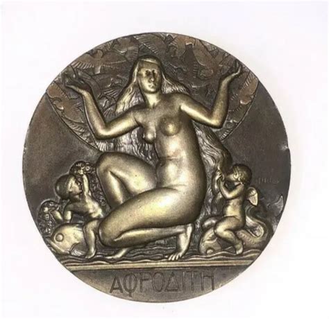 MÉDAILLE BRONZE APHRODITE Art Deco Signée M Delannoy 1932 Femme Nue