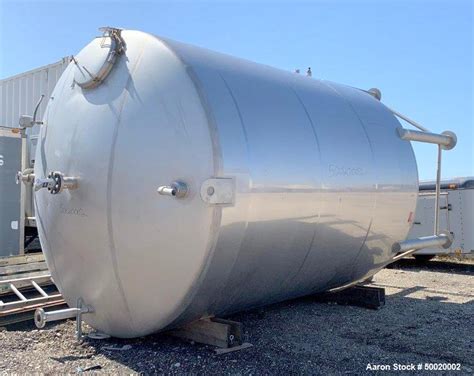 Used 10 000 Gallon Stainless Steel Tank Approx 132 Diameter X 160