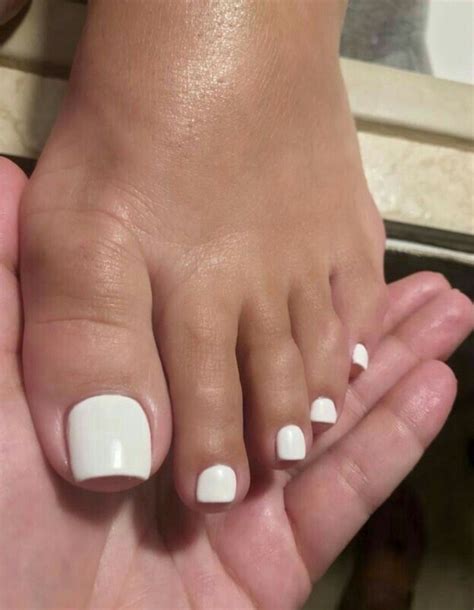 Xoxo Marielaaa Toe Nails White Pretty Toe Nails Toe Nails