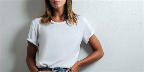 10 Universally Flattering White T Shirts Plain White T Shirt T