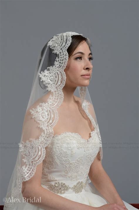 Wedding Veil Bridal Veil Mantilla Veil Elbow Length Veil Alencon