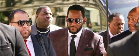 R Kelly Accusato Di Pedo Pornografia E Adescamento Di Minori