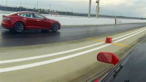 2013 Tesla Model S P85 Vs 2014 Chevrolet Corvette C7 Z51 Dragtimes