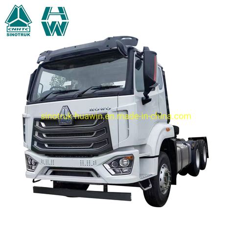 Sinotruk HOWO 6X4 E7g HOWO Heavy Duty Prime Mover Tractor Head Truck