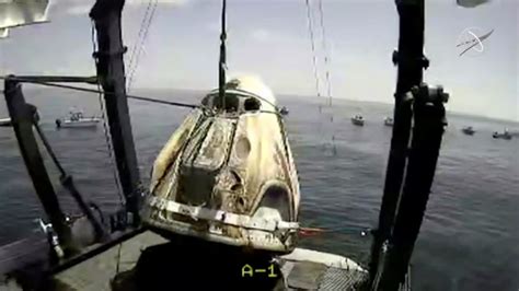 Spacex Capsule And Nasa Crew Make 1st Splashdown In 45 Years Pbs Newshour