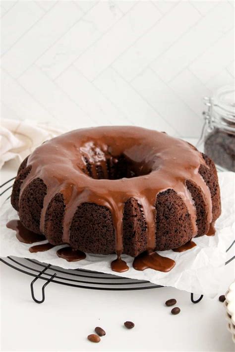 Easy & Decadent Chocolate Fudge Cake - Margin Making Mom®