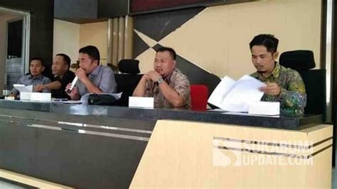 Komisi I Dprd Sukabumi Bahas Evaluasi Kinerja Bersama Camat Se