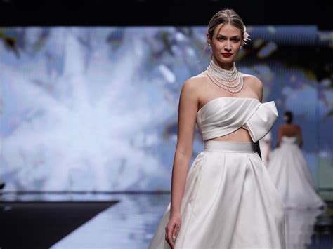 S Sposaitalia Collezioni Torna La Moda Bridal A Milano