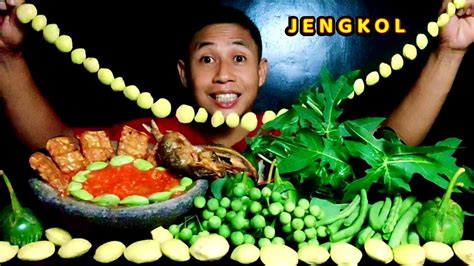 Mukbang Jengkol Mukbang Lalapan Mentah Daun Pepaya Ikan Asin